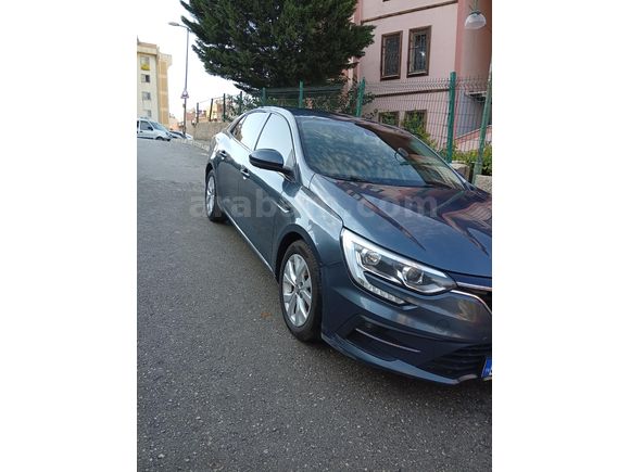 Sahibinden Renault Megane 1.3 TCe Touch 2021 Model
