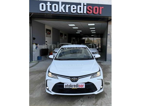 MEMURDAN   HATASIZ -BOYASIZ  2021 TOYOTA COROLLA 1.5 DREAM