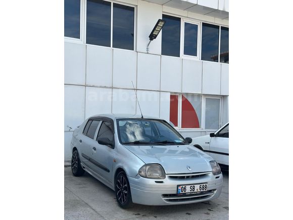 Sahibinden Renault Clio 1.4 RNA 2000 Model