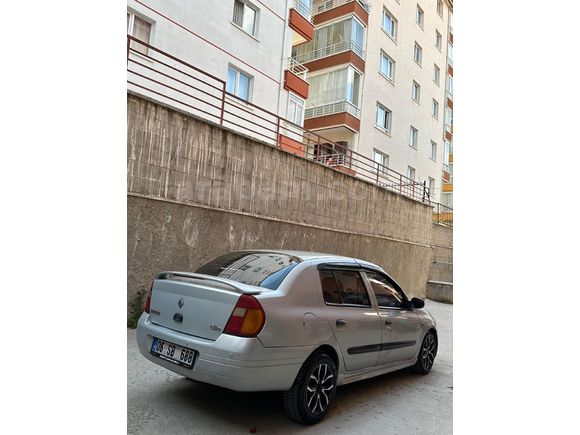 Sahibinden Renault Clio 1.4 RNA 2000 Model