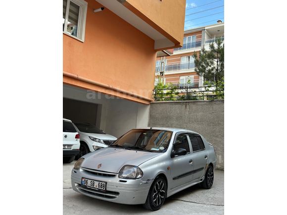 Sahibinden Renault Clio 1.4 RNA 2000 Model