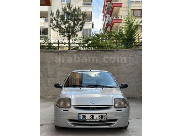 Sahibinden Renault Clio 1.4 RNA 2000 Model