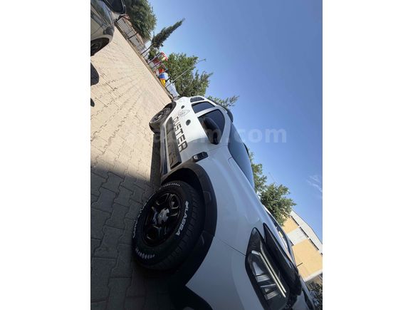 Dacia Duster 4x4 yeni kasa
