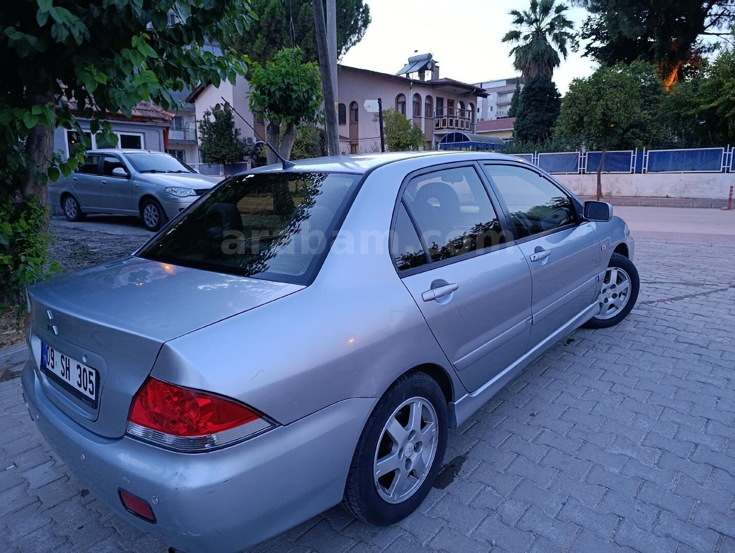 Sahibinden Mitsubishi Lancer 1.6 Invite 2006 Model Aydın 296.000 km Gri 5