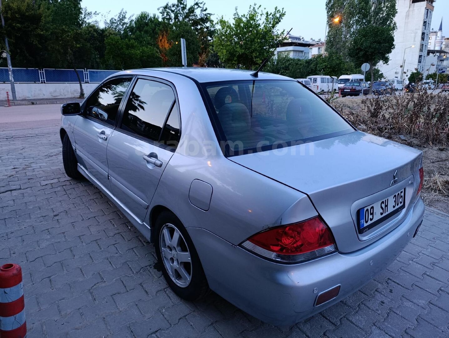 Sahibinden Mitsubishi Lancer 1.6 Invite 2006 Model Aydın 296.000 km Gri 7