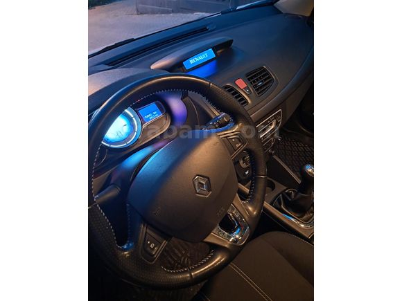 Sahibinden Renault Megane 1.6 Touch Plus 2015 Model