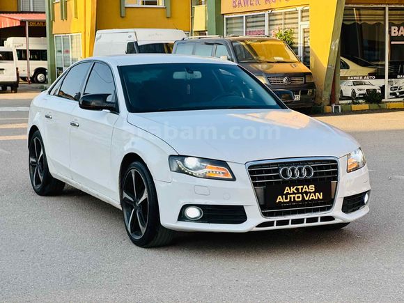 Galeriden Audi A4 Sedan 2.0 TDI 2011 Model Van