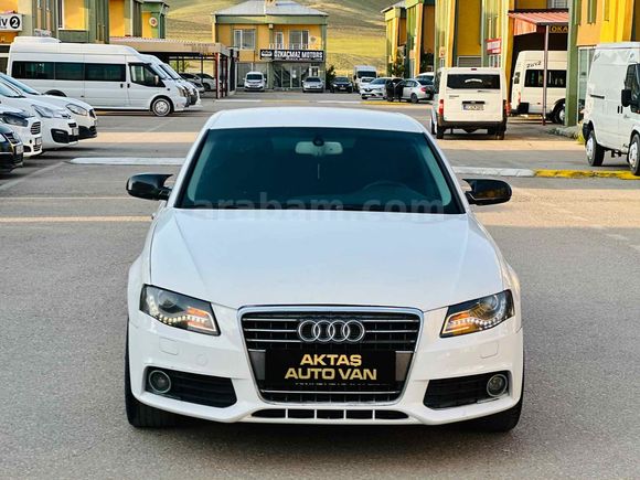 Galeriden Audi A4 Sedan 2.0 TDI 2011 Model Van