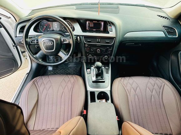 Galeriden Audi A4 Sedan 2.0 TDI 2011 Model Van