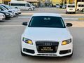 Galeriden Audi A4 Sedan 2.0 TDI 2011 Model Van