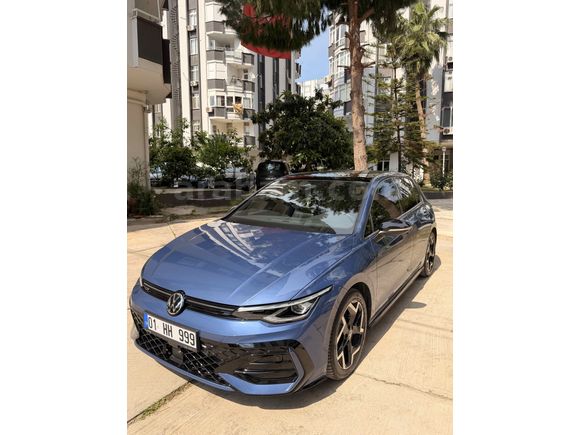 Golf 1.5 eTSI R Line 2025 Model  Black Style