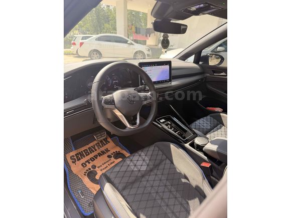 Golf 1.5 eTSI R Line 2025 Model  Black Style