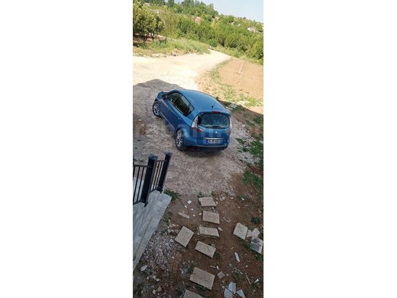 Sahibinden Renault Scenic 1.5 dCi Privilege 2012 Model 230.200 km  satılık