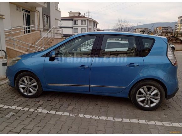 Sahibinden Renault Scenic 1.5 dCi Privilege 2012 Model 230.200 km  satılık