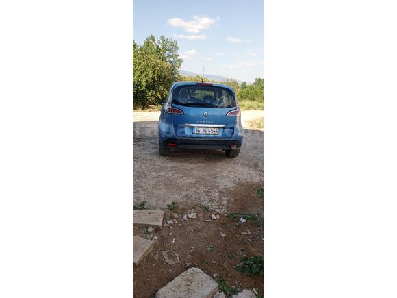 Sahibinden Renault Scenic 1.5 dCi Privilege 2012 Model 230.200 km  satılık