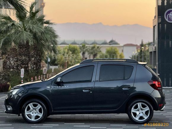 DEĞİŞENSİZ SADECE 105 BİN KM MAKYAJLI STEPWAY 1.5 DCI SANDERO