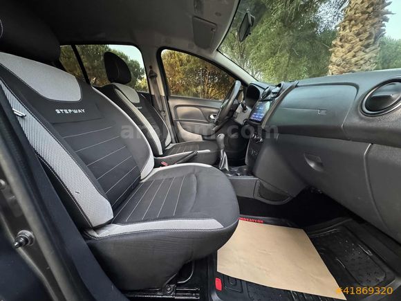 DEĞİŞENSİZ SADECE 105 BİN KM MAKYAJLI STEPWAY 1.5 DCI SANDERO