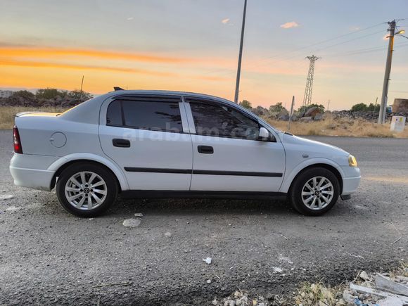 133 BİNDE GARAJ ARABASI
