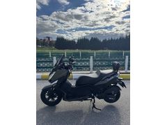 Sahibinden Yuki T9 Strom Maxi 125 tertemiz
 garaj motoru  