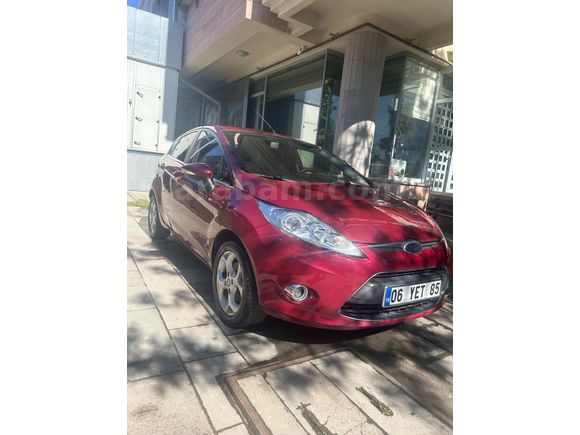 Sahibinden Ford Fiesta 1.4 Titanium 2010 Model 