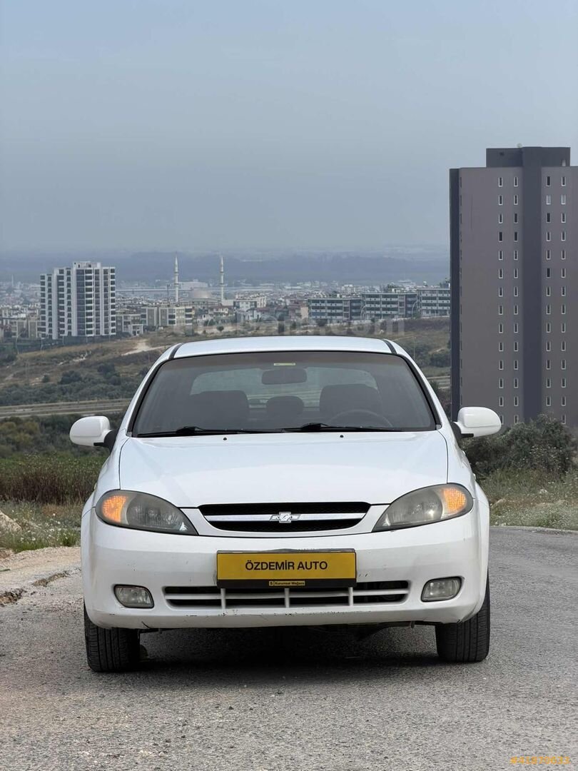 Galeriden Chevrolet Lacetti 1.6 SX 2006 Model Mersin 193.000 km Beyaz 2