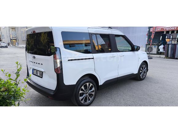 Sahibinden Ford Tourneo Courier 1.5 EcoBlue Titanium 2025 Model