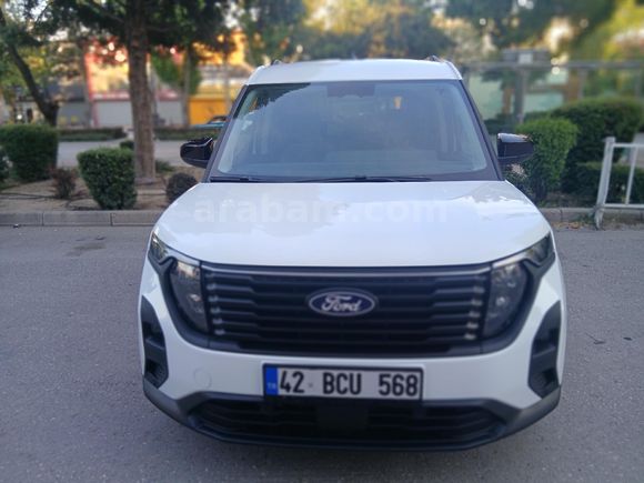 Sahibinden Ford Tourneo Courier 1.5 EcoBlue Titanium 2025 Model