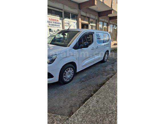 Sahibinden Opel Combo 1.5 CDTI Edition 2023 Model  96.300 km Beyaz