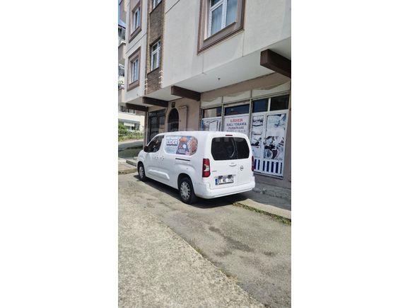 Sahibinden Opel Combo 1.5 CDTI Edition 2023 Model  96.300 km Beyaz