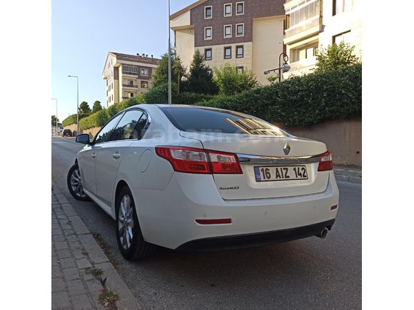 Sahibinden Renault Latitude 1.5 dCi Executive 2012 Model