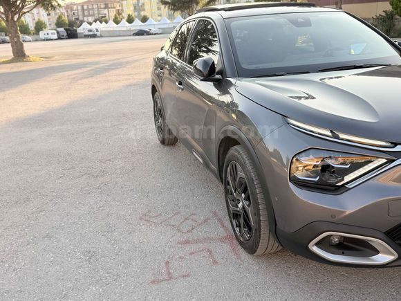 Sahibinden Citroen C4 1.2 PureTech Shine Bold 2022 Model 