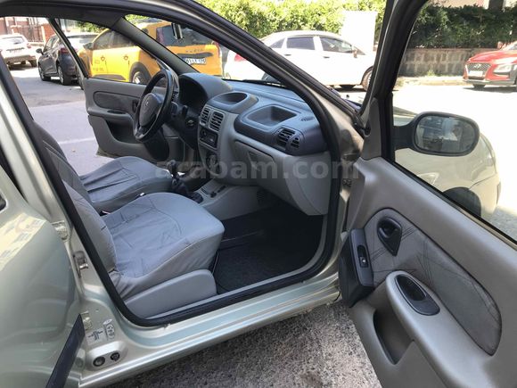 KAPUT TAVAN SAĞ ÖN KAPI BOYASIZ KLİMALI SORUNSUZ 