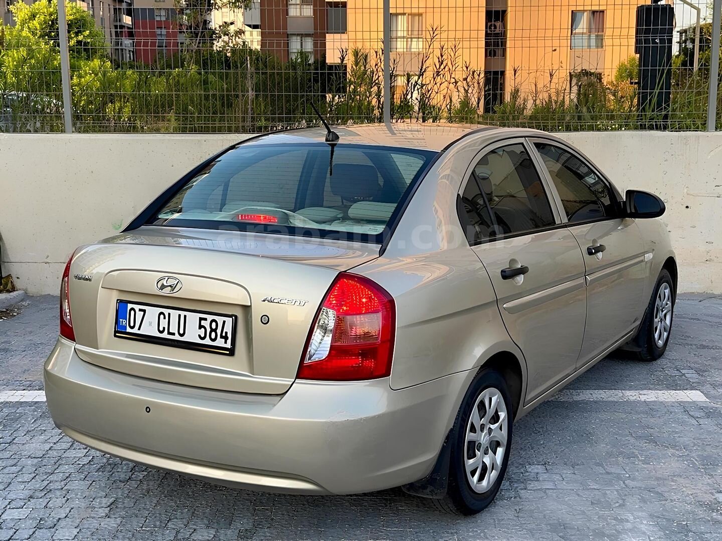 Sahibinden Hyundai Accent Era 1.4 Team 2008 Model Antalya 195.000 km Bej 4