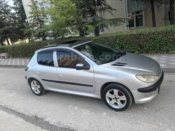 Sahibinden Peugeot 206 1.6 XT 2001 Model 