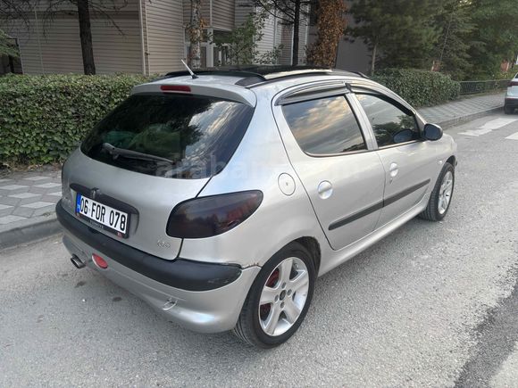 Sahibinden Peugeot 206 1.6 XT 2001 Model 