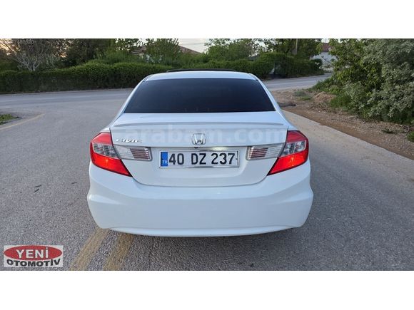 114.000 KM DE HONDA CIVIC ECO ELEGANCE