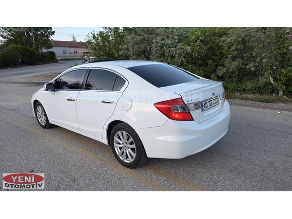 114.000 KM DE HONDA CIVIC ECO ELEGANCE