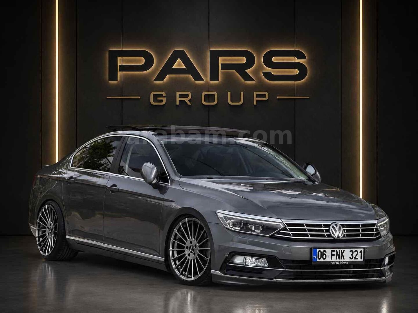 Galeriden Volkswagen Passat 1.6 TDi BlueMotion Highline 2016 Model Antalya 265.000 km Füme 1