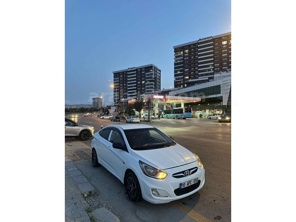 Sahibinden Hyundai Accent Blue 1.4 D-CVVT Mode 2014 Model 