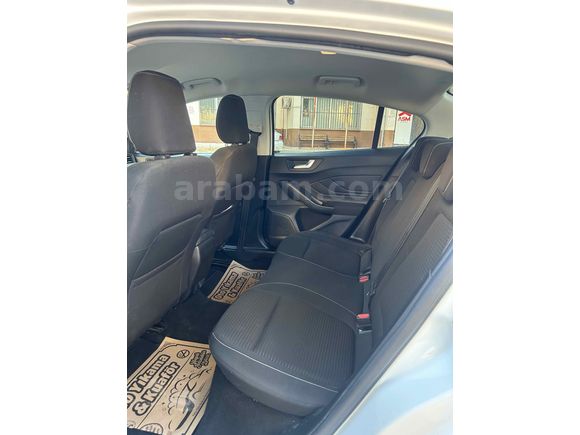 Sahibinden Ford Focus 1.0 EcoBoost Titanium Stil 2023 Model 