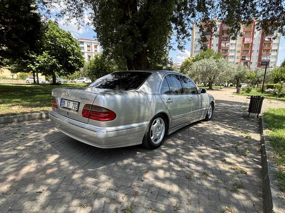Sahibinden Mercedes - Benz E 200 Kompressor Avantgarde 2001 Model  330.000 km