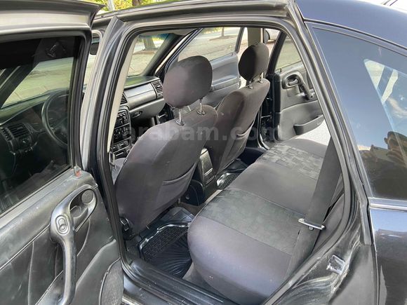 BEŞLER AUTO DAN 1997 MODEL 
2.0 MOTOR CD  PAKET KLIMALI
