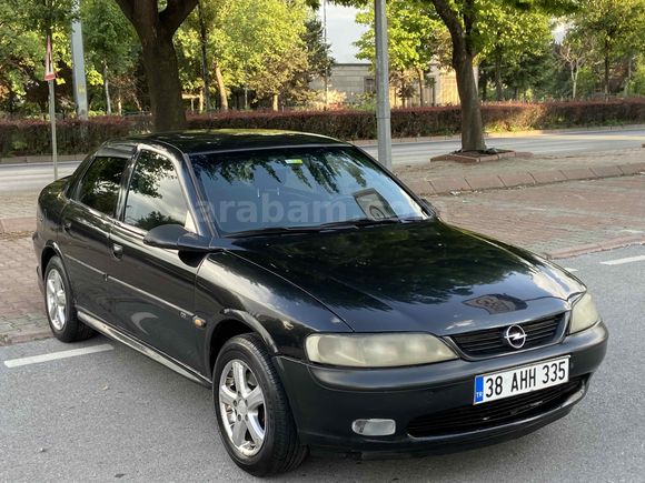 BEŞLER AUTO DAN 1997 MODEL 
2.0 MOTOR CD  PAKET KLIMALI
