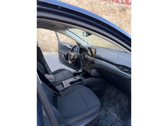 SEVİLEN AUTO dan FORT FOCUS 86 binde KARTA FARKSIZ TEK ÇEKİM