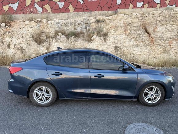 SEVİLEN AUTO dan FORT FOCUS 86 binde KARTA FARKSIZ TEK ÇEKİM