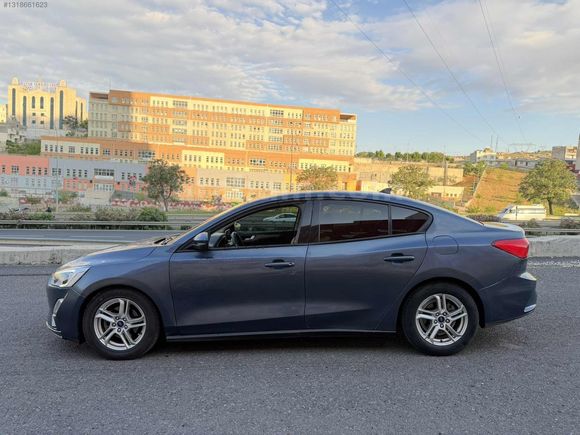 SEVİLEN AUTO dan FORT FOCUS 86 binde KARTA FARKSIZ TEK ÇEKİM