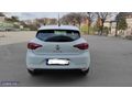 Pazarlıksız Bakımlı Tesla Ekranlı Renault Clio