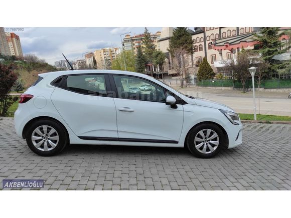 Pazarlıksız Bakımlı Tesla Ekranlı Renault Clio