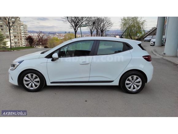 Pazarlıksız Bakımlı Tesla Ekranlı Renault Clio