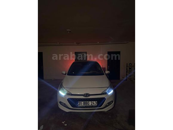 138 BİNDE TEMİZ i20 1.4 MPI Elite Smart